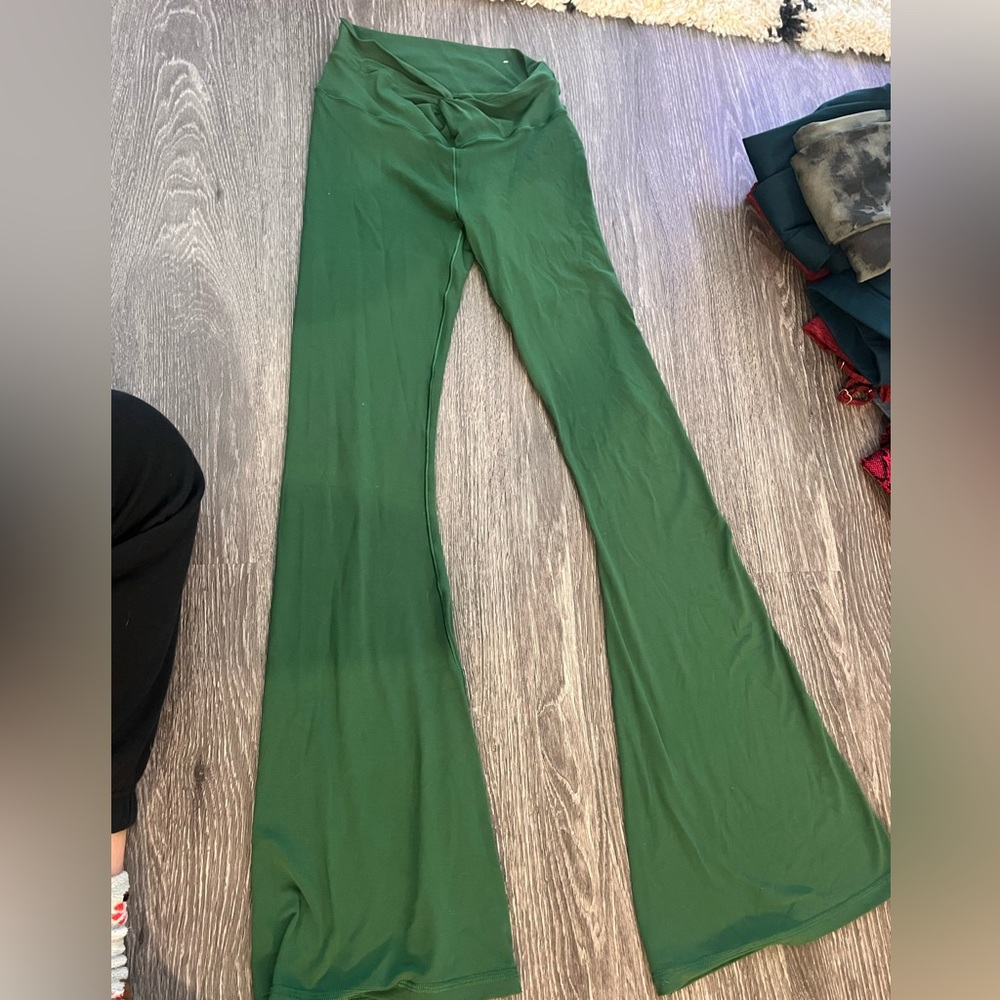 Aerie Offline Green Flare Leggings - Picture 2 of 4